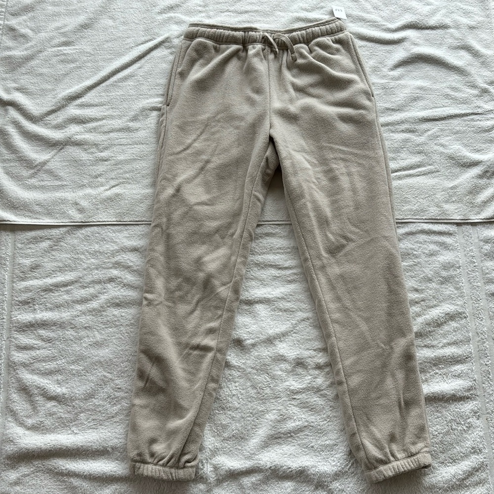 Gap micro fleece sweatpants with cinched bottom cuffs NWT